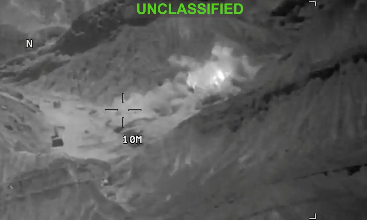 EUA Atacam Usina Nuclear Irã em Darkhoveyn: Tensão Cresce 2 EUA Atacam Usina Nuclear Irã em Darkhoveyn: Tensão Cresce - Imagem do artigo original