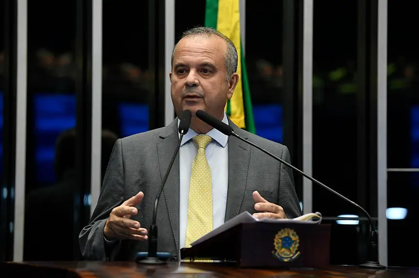 Damares defende Michelle Bolsonaro e pede fim do 'fogo amigo' 1 rss featured 24739 1783984948