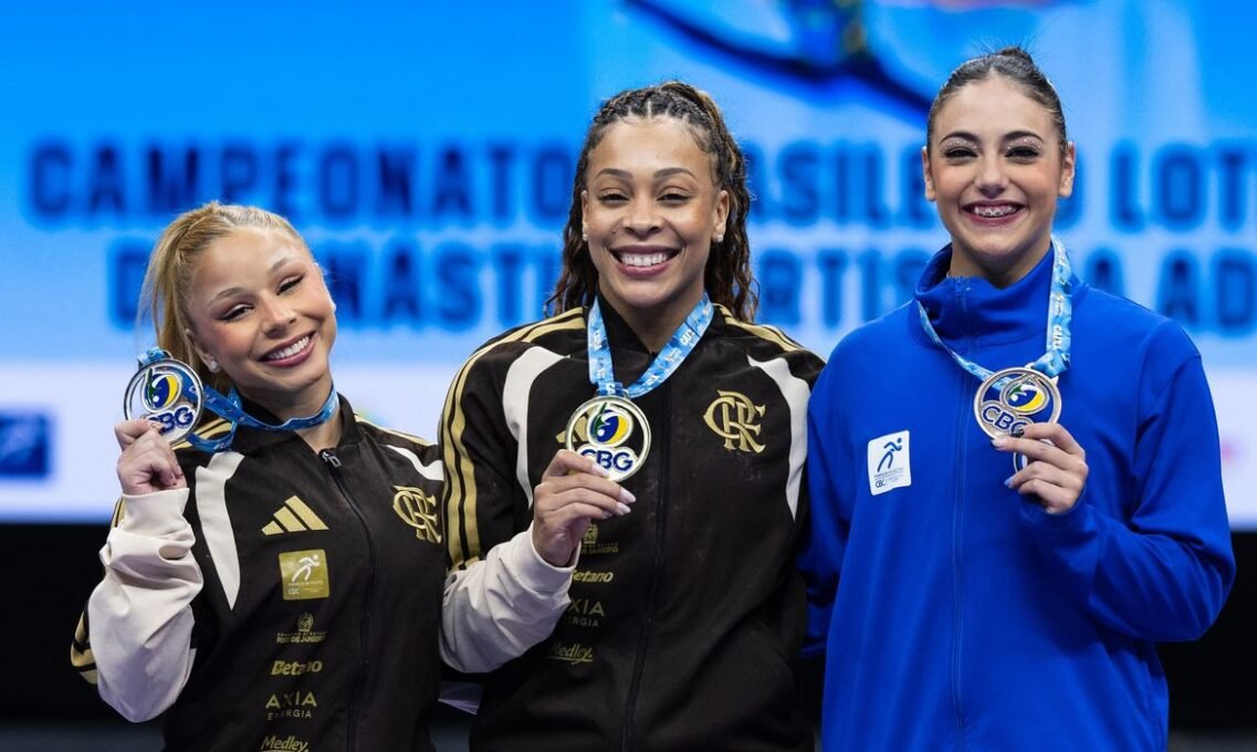 Lorrane Oliveira e Caio Souza Conquistam Ouro no Brasileiro de Ginástica 2 Lorrane Oliveira e Caio Souza Conquistam Ouro no Brasileiro de Ginástica - Imagem do artigo original