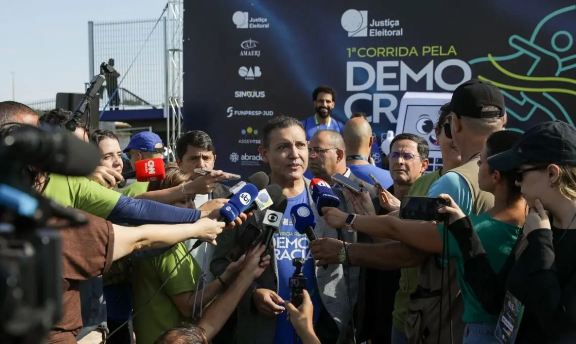 Nunes Marques destaca transparência das urnas eletrônicas - Imagem do artigo original