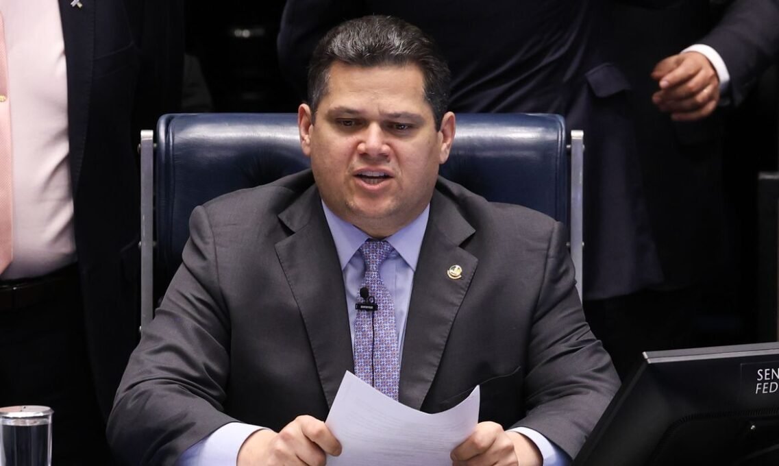 Governo Pede Instalação Urgente da Comissão da MP das Blusinhas - Imagem do artigo original