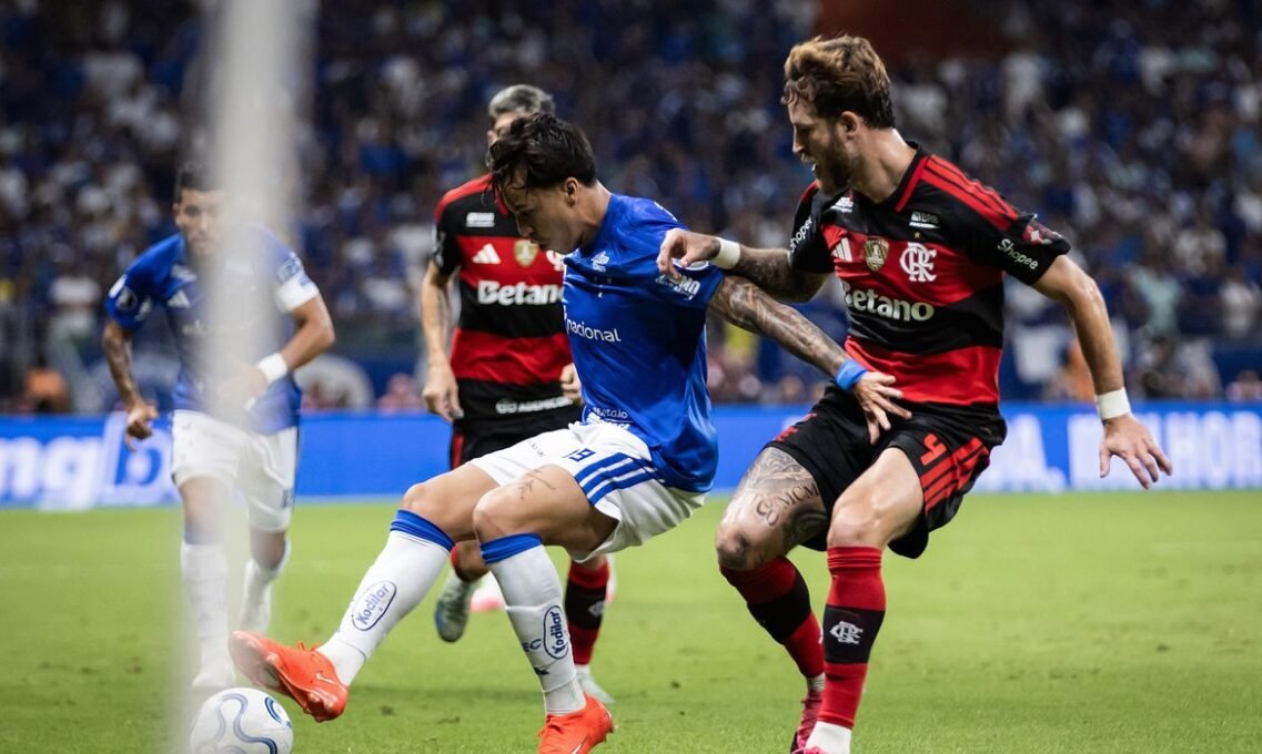 Empate na Libertadores: Cruzeiro e Flamengo fazem 1 a 1 - Imagem do artigo original