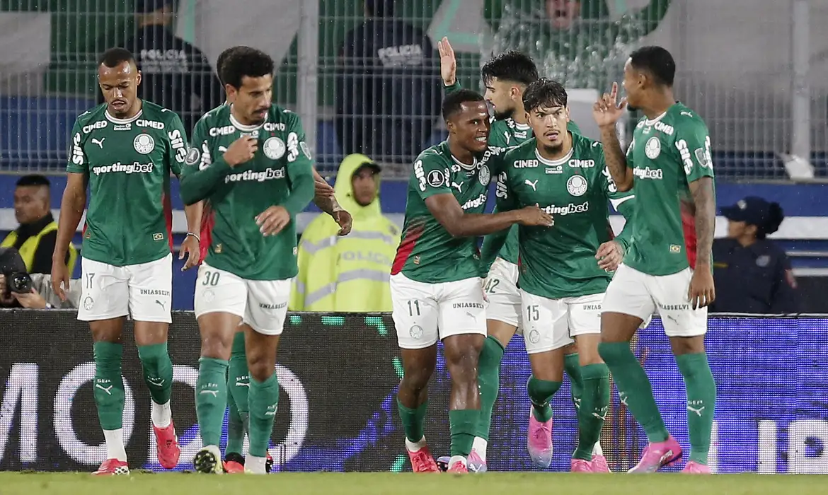 Palmeiras avança às quartas da Libertadores com vitória fora - Imagem do artigo original