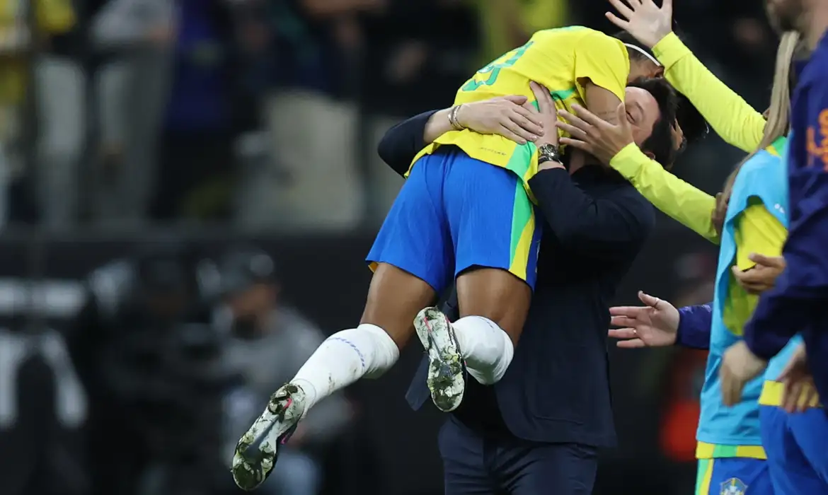 Arthur Elias Aprova Logística do Brasil na Copa Feminina - Imagem do artigo original