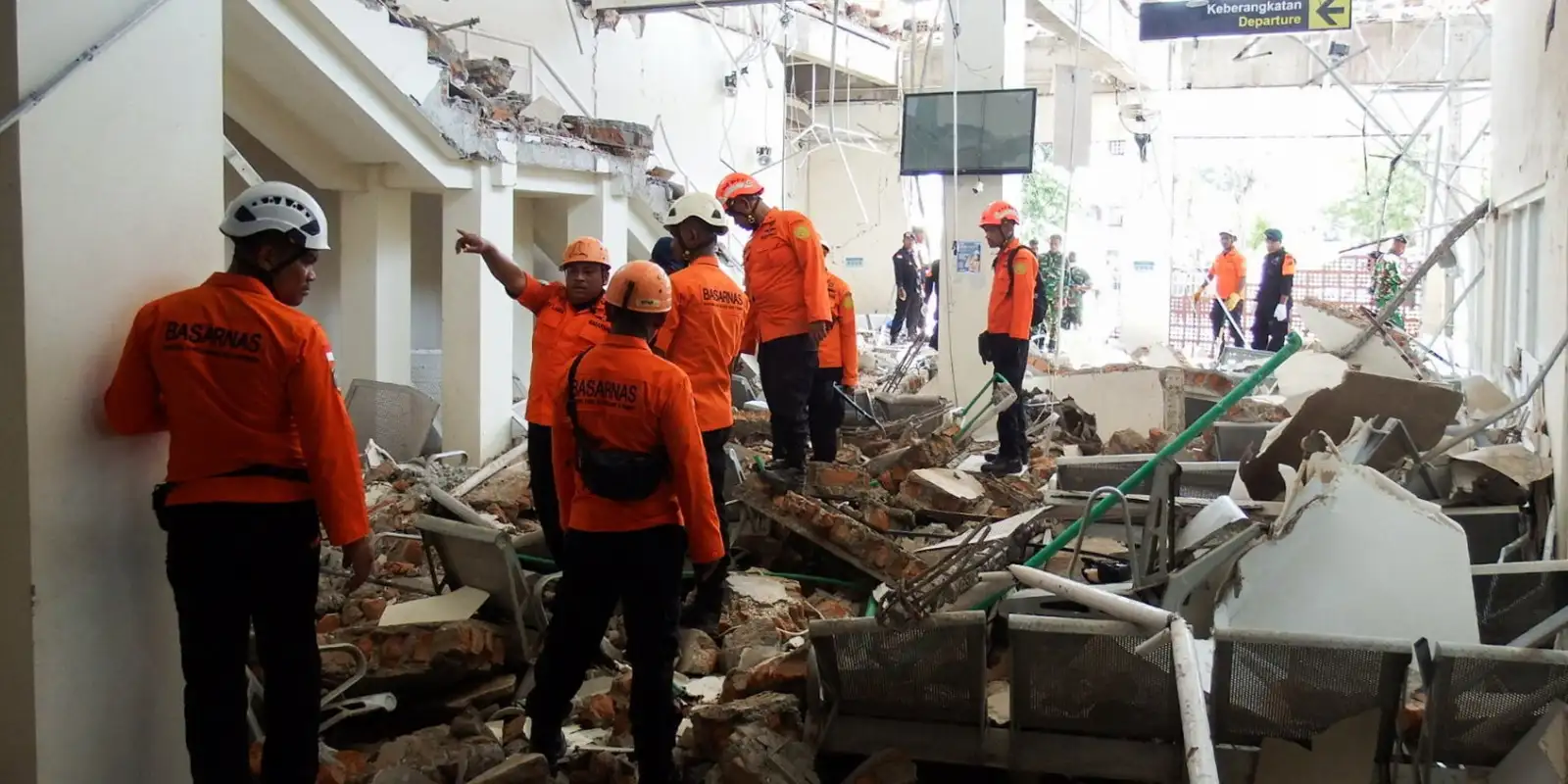 Terremoto na Indonésia: 47 Mortos e Destruição na Costa Leste 1 rss featured 26152 1786856804