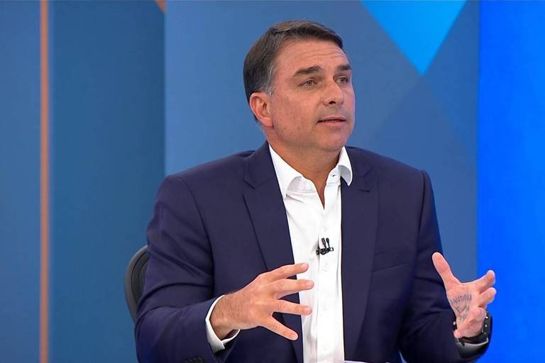 Flávio Bolsonaro propõe flexibilizar leis ambientais 2 Flávio Bolsonaro propõe flexibilizar leis ambientais - Imagem do artigo original