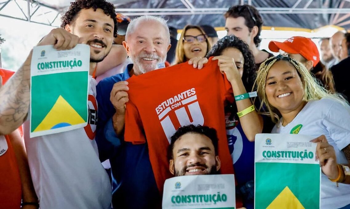 Lula propõe Pé de Meia universitário para estudantes 2 Lula propõe Pé de Meia universitário para estudantes - Imagem do artigo original