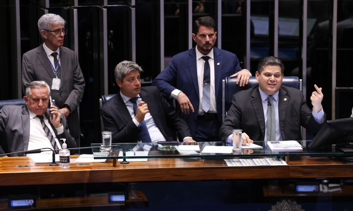 Davi Alcolumbre retira PEC da Segurança Pública da pauta do Senado - Imagem do artigo original