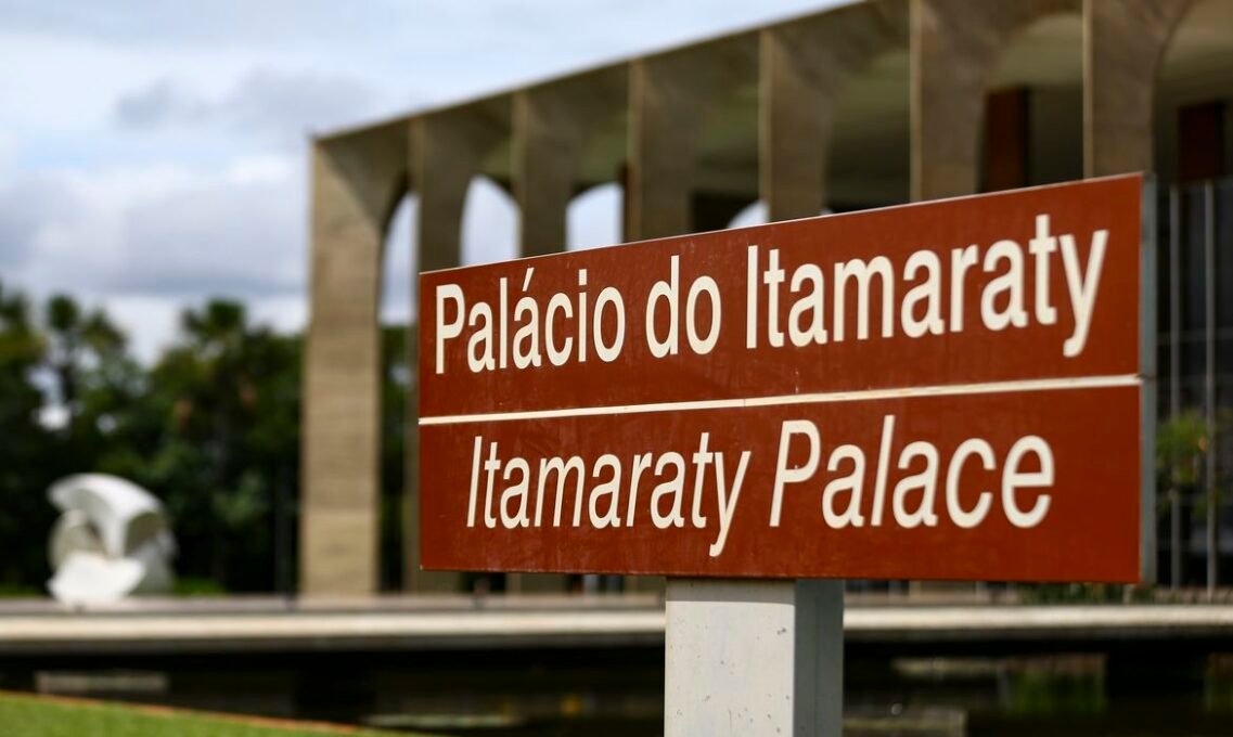 Itamaraty acusa Milei de interferir na eleição brasileira - Imagem do artigo original