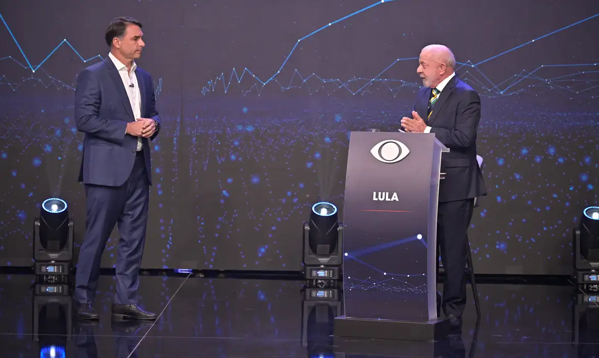 Lula e Flávio Bolsonaro Acordam Quebra de Sigilos no TSE - Imagem do artigo original