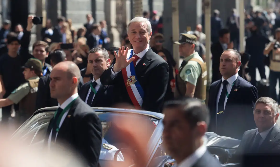 Crise Econômica no Chile: PIB Cai e Desemprego Sobe com Ajuste 2 Crise Econômica no Chile: PIB Cai e Desemprego Sobe com Ajuste - Imagem do artigo original