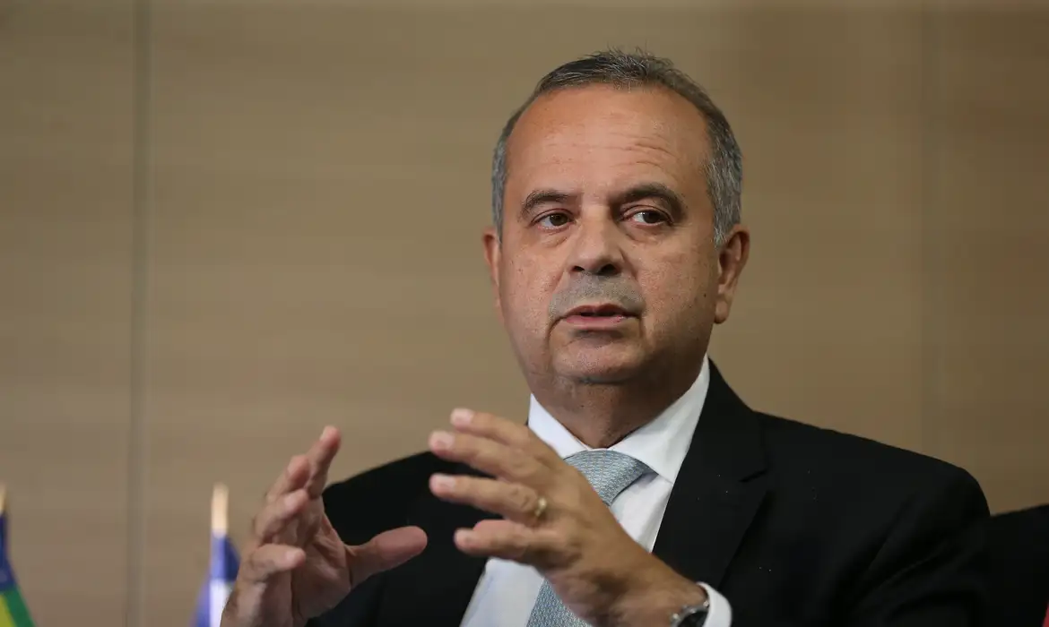 Coordenador se surpreende com fuga de Flávio Bolsonaro 2 Coordenador se surpreende com fuga de Flávio Bolsonaro - Imagem do artigo original