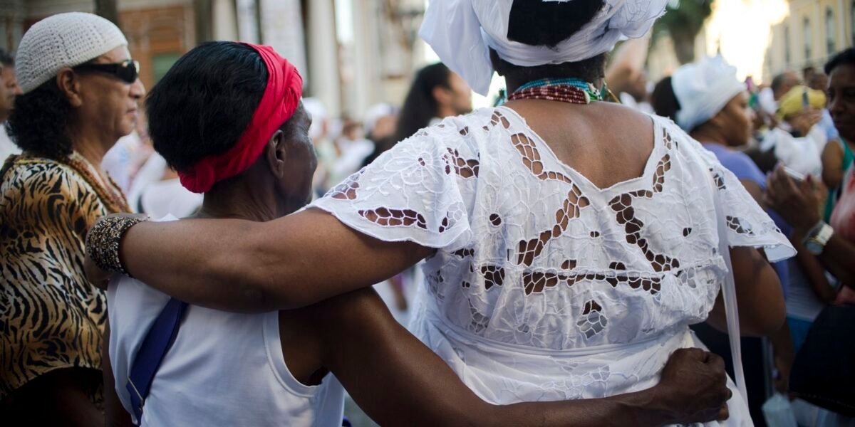 Intolerância Religiosa: Ataques a Símbolos Recrudescem Debate 1 rss featured 27680 1791013053