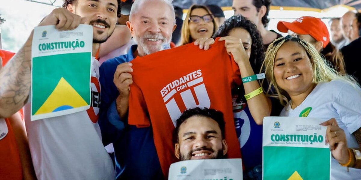 Lula propõe Pé de Meia universitário para estudantes 1 rss featured 27997 1791964337