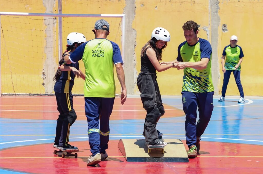 Projeto Skate na Escola atende 350 alunos em Santo André 2 Projeto Skate na Escola atende 350 alunos em Santo André - Imagem do artigo